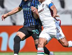 IM体育动画直播通道-国家级足球对决吸引千万目光