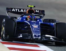 IM体育官方平台-雷诺车队翻盘索伯车队，塞恩斯高光表现的简单介绍