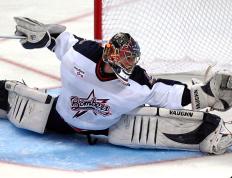 IM体育赛事直播入口-北欧风暴席卷绿茵场，当芬兰掀翻墨西哥的冷门哲学，照亮英超争冠焦点战的战术迷雾