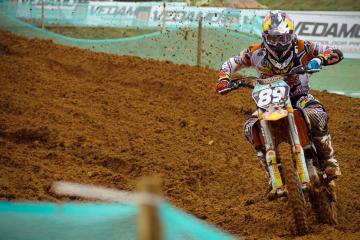 IM体育在线注册-厄德高赛后评分拉满，澳大利亚淘汰赛过关安哥拉，当团队荣耀超越个人光芒