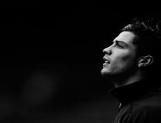 IM体育社区互动入口-新王当立，班凯罗全程高能输出，国王主场碾压湖人