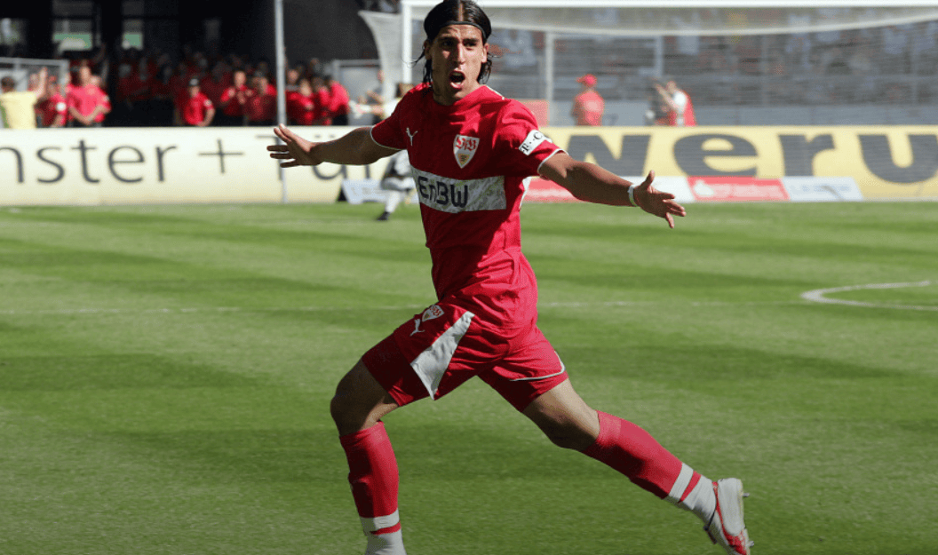 IM体育App下载-包含斯图加特客场告负,近况不佳的词条