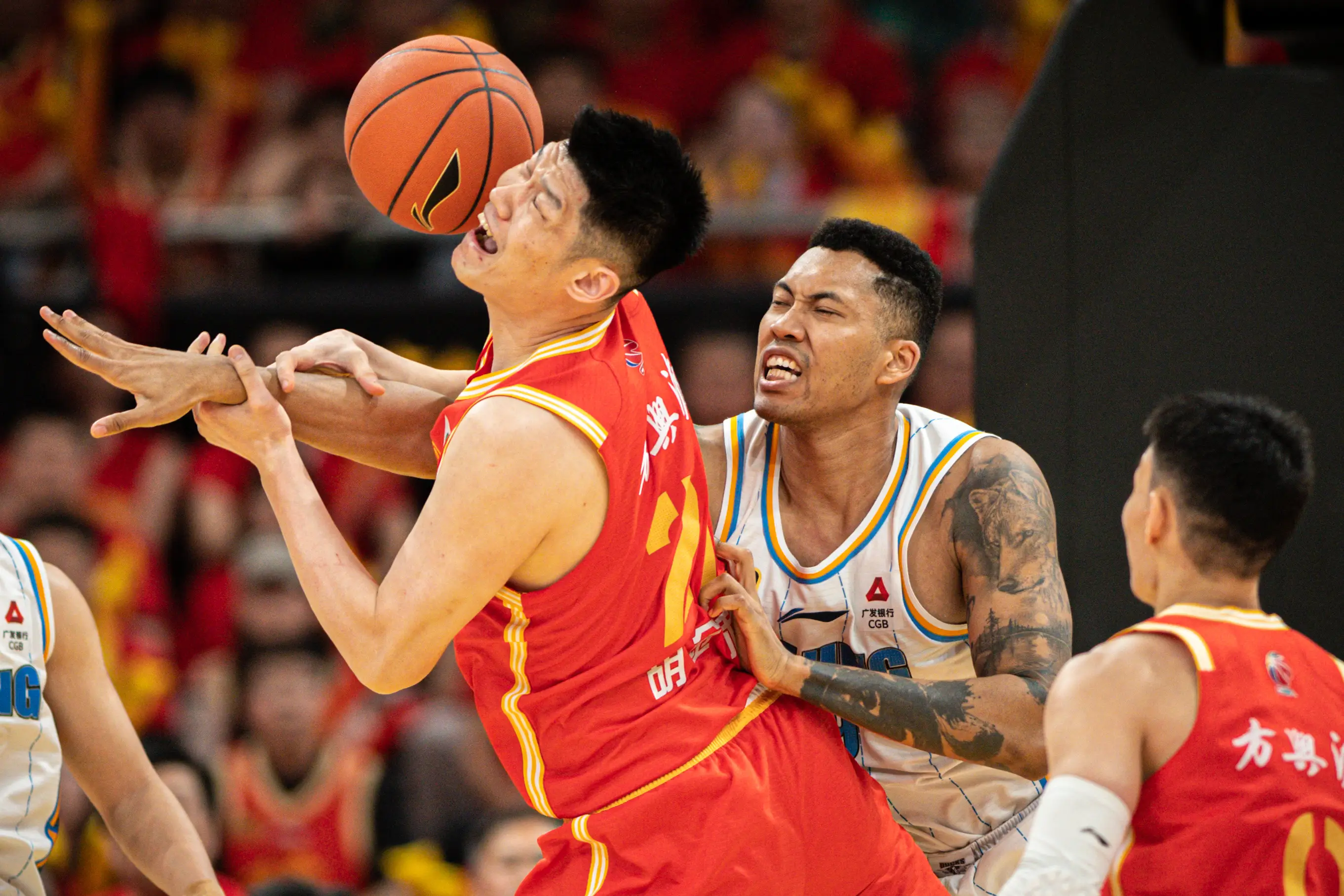 IM体育官方网-强悍球员实力强劲,挑战对手实现逆袭的简单介绍