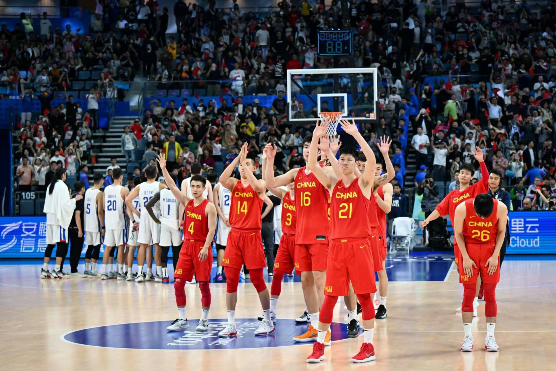 IM体育官方平台-篮球明星赛重燃激情，球迷齐聚京城感受狂欢的简单介绍