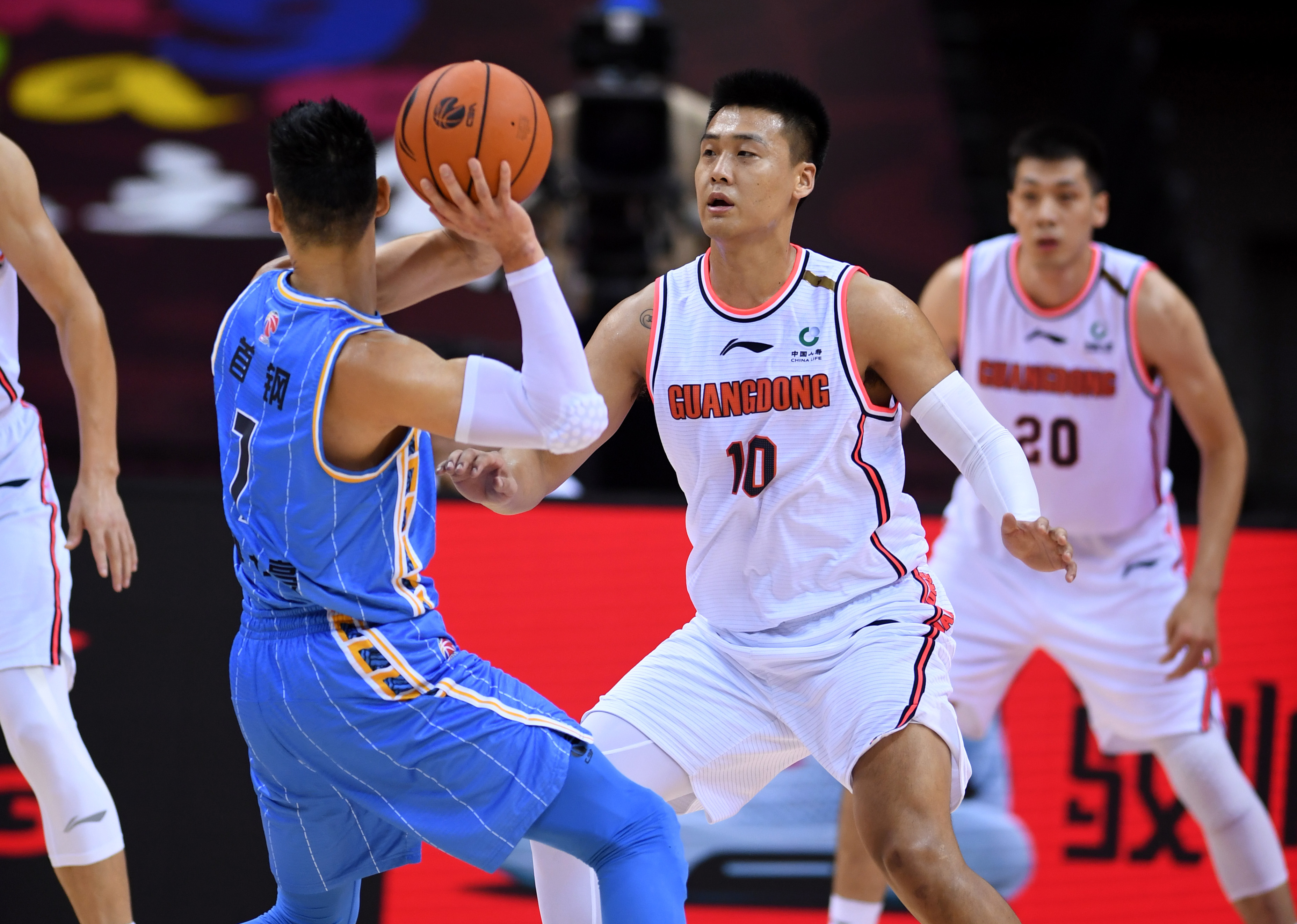 IM体育App下载-浙江队力克北京队,武切维奇统治全场的简单介绍