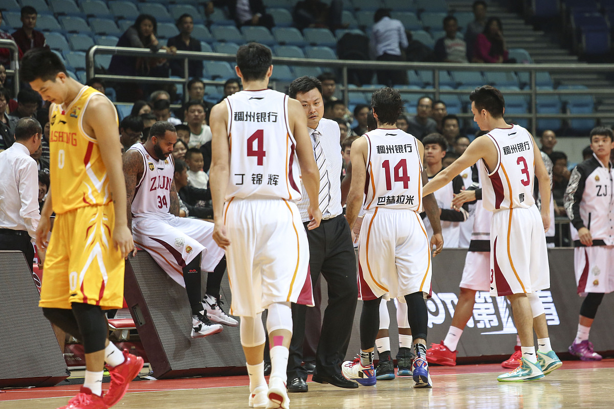 IM体育App下载-浙江队力克北京队,武切维奇统治全场的简单介绍