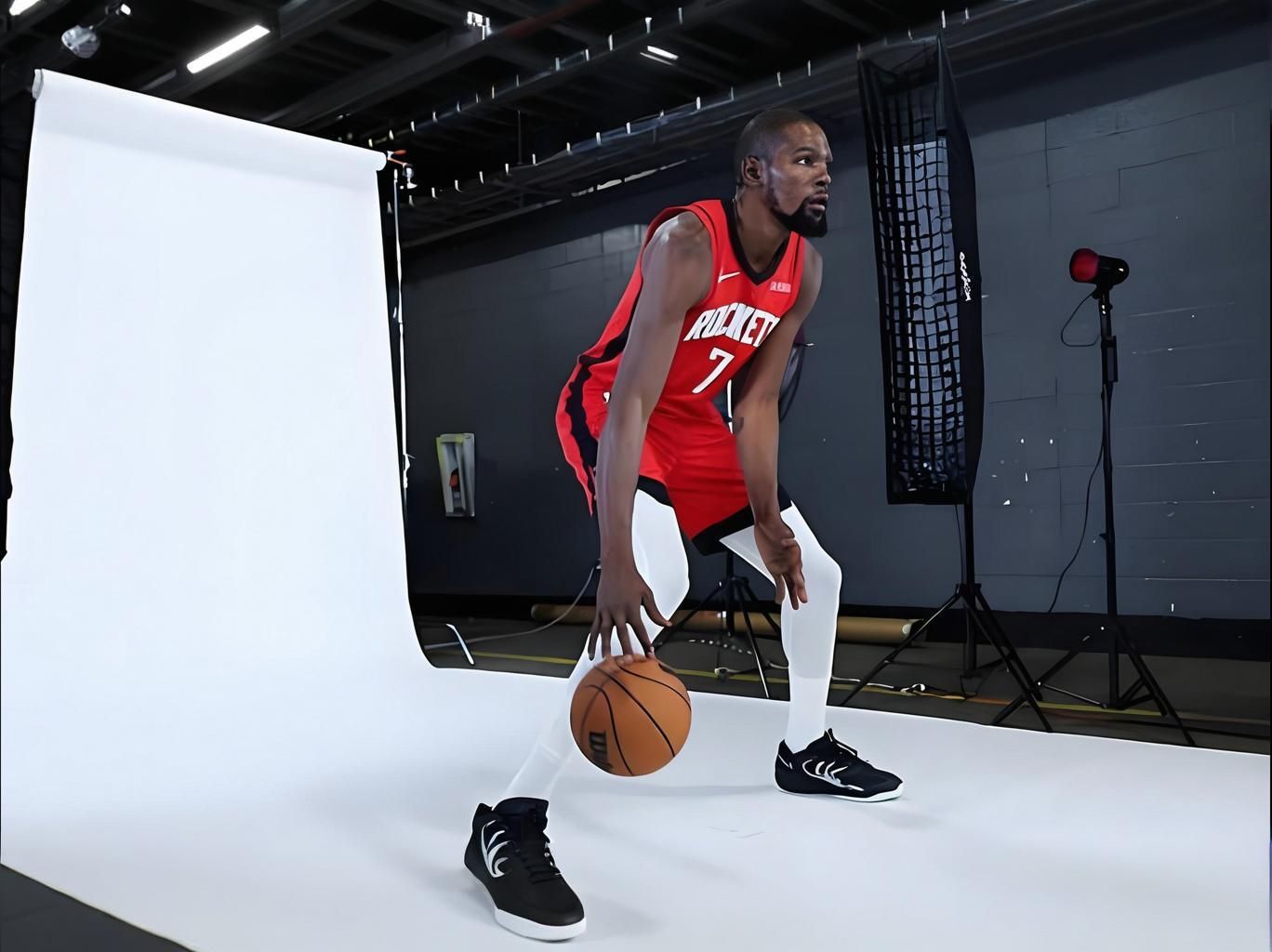 IM体育平台-雄鹿险胜魔术，杜兰特点燃赛场的简单介绍