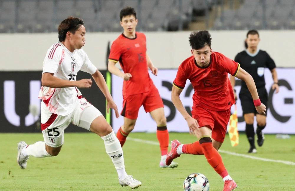 IM体育下载-韩国队鏖战日本队，波尔高光表现的简单介绍